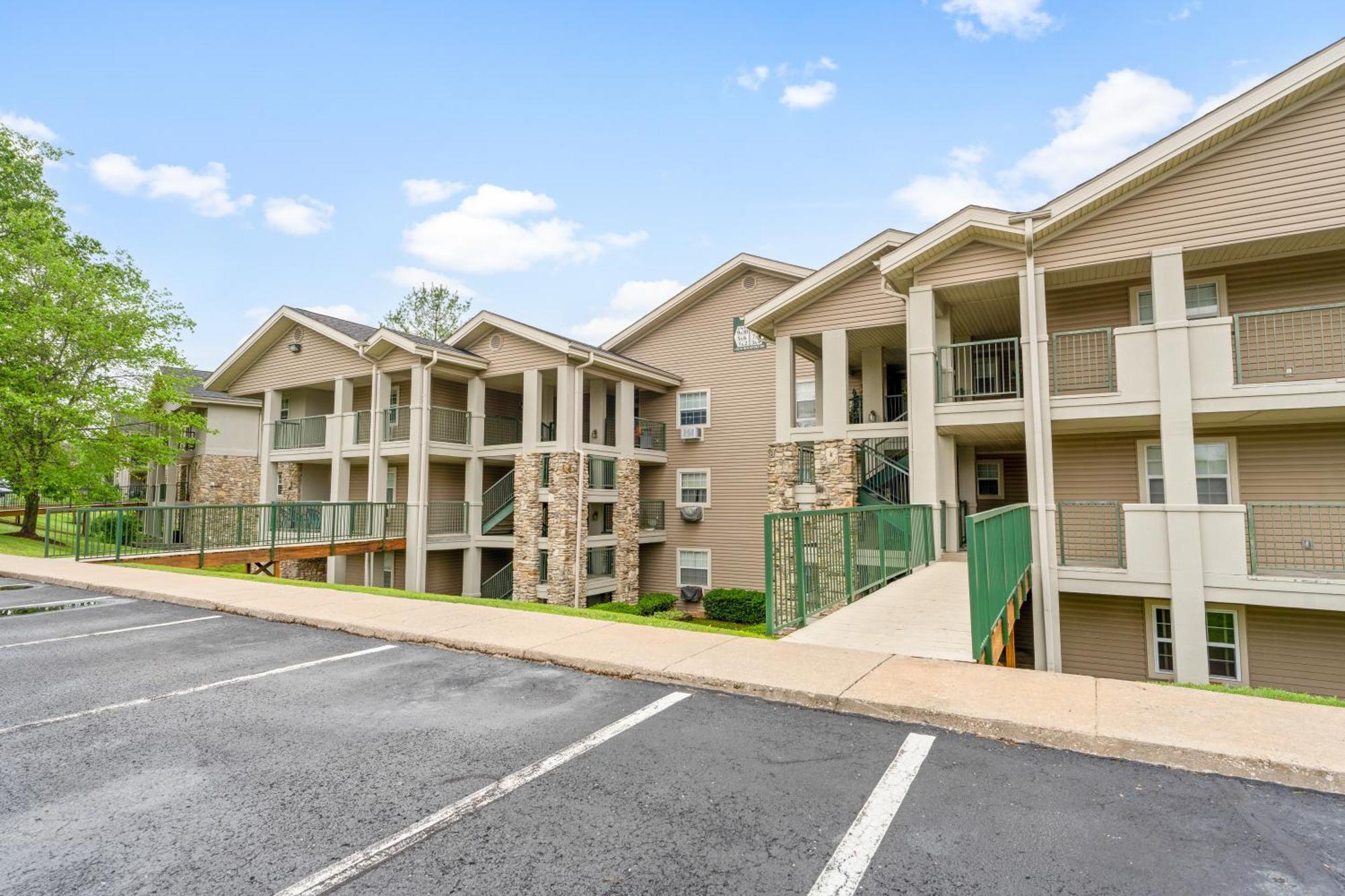 Fairway Heights Condo Бренсън Екстериор снимка